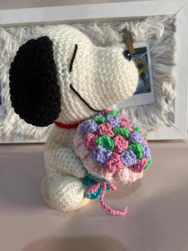 Snoopy con Ramo Colorido